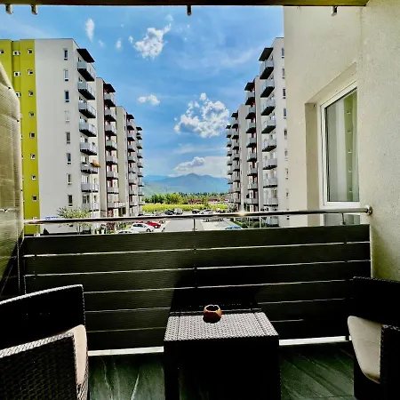 Studio 20 With Private Parking And Mountain View Brasov