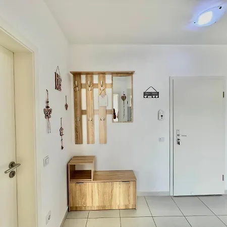 Studio 20 With Private Parking And Mountain View Apartment *